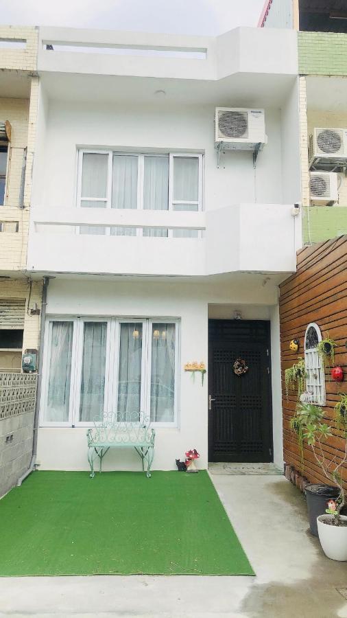 小院子4人至6人包棟民宿 T'ai-tung Dış mekan fotoğraf